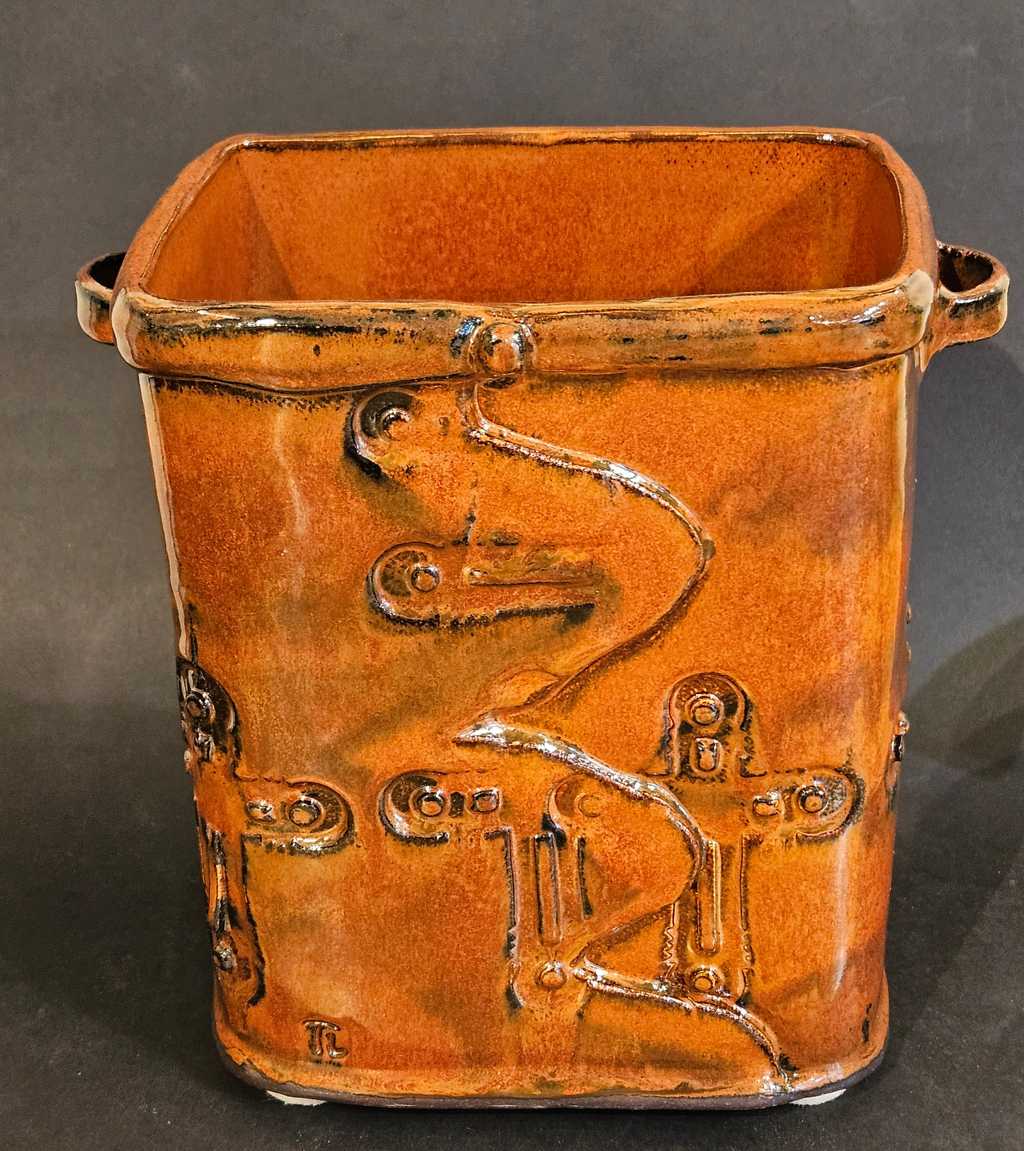 Orange Street Cross Vessel