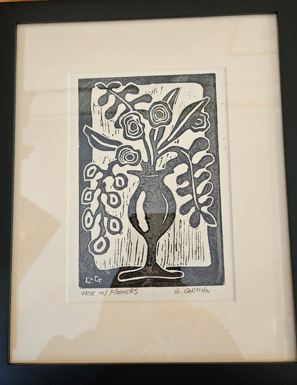 Vase w/ Flowers