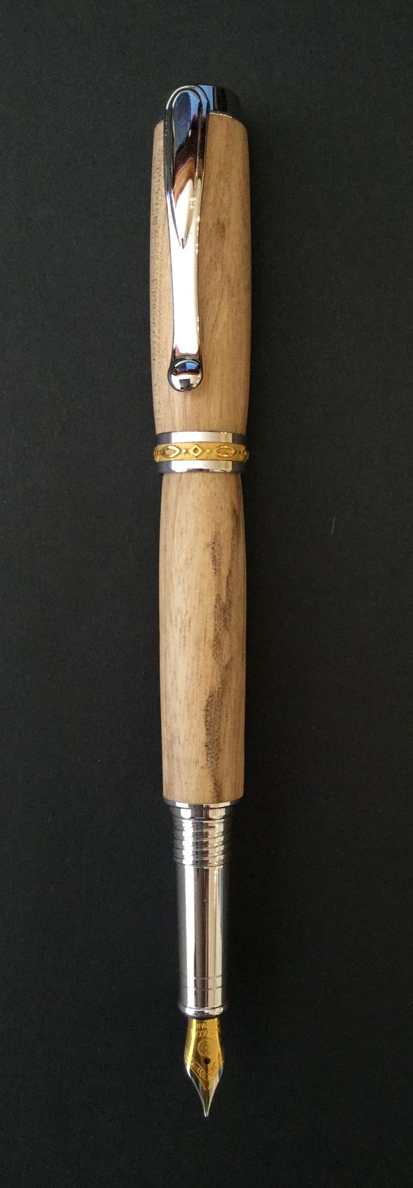 Fountain Pen, Apple